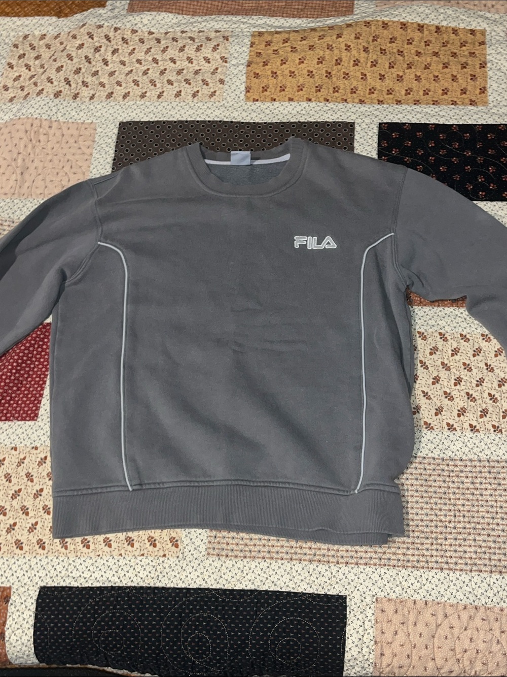 FILA Men's Charcoal Gray Crewneck Sweatshirt with Contrast Piping